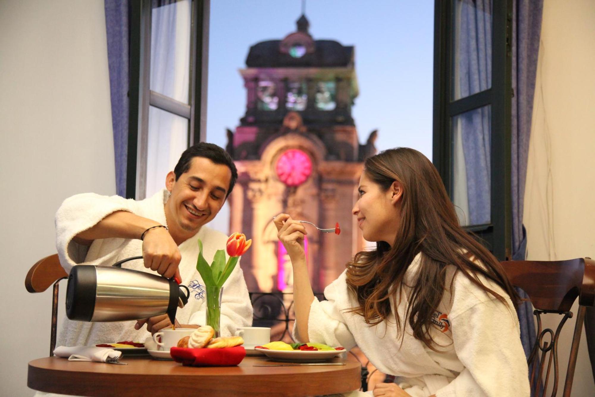 Hotel Ciros Pachuca المظهر الخارجي الصورة